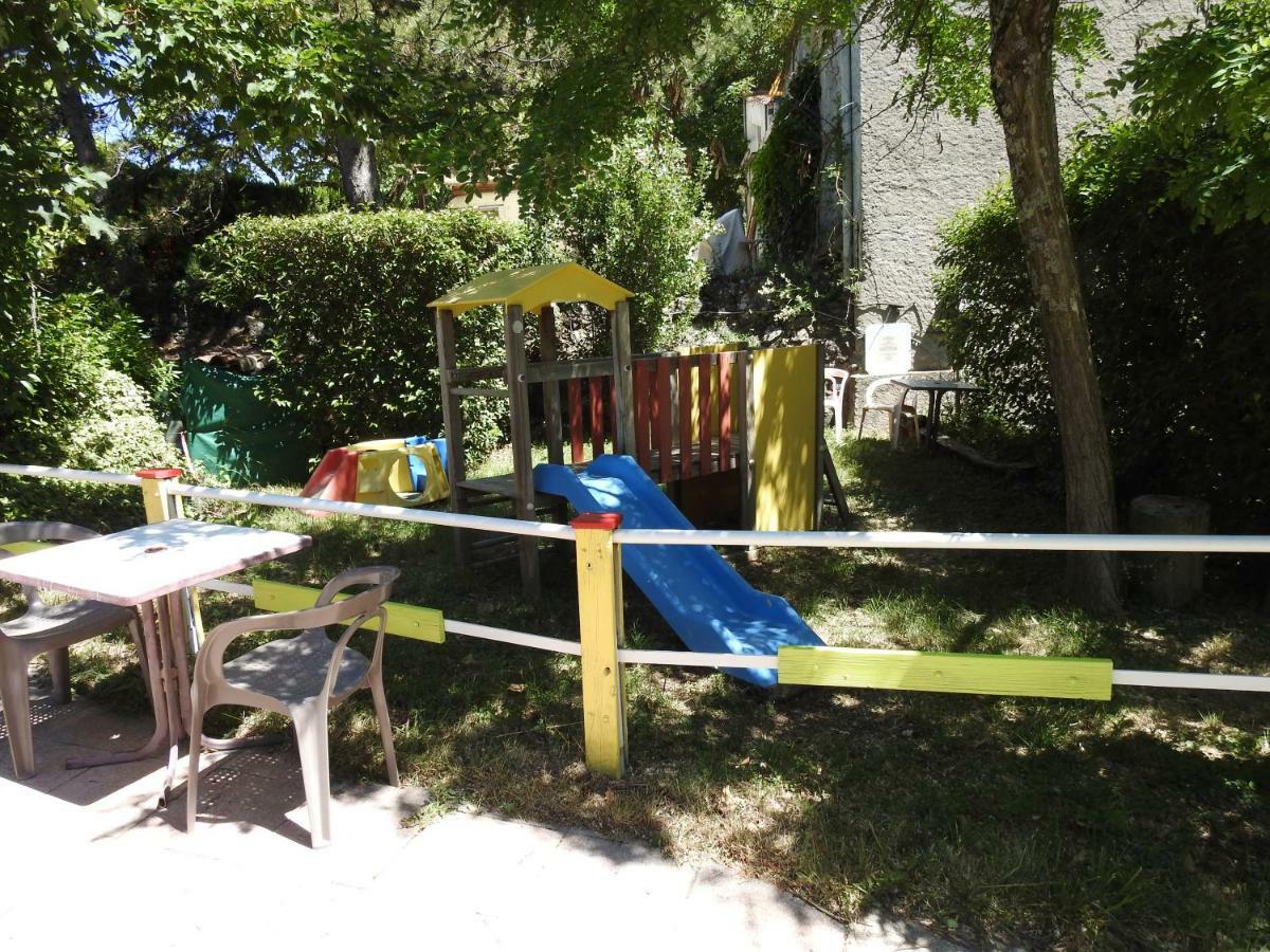 Camping Les Lavandes Darbres Ngoại thất bức ảnh